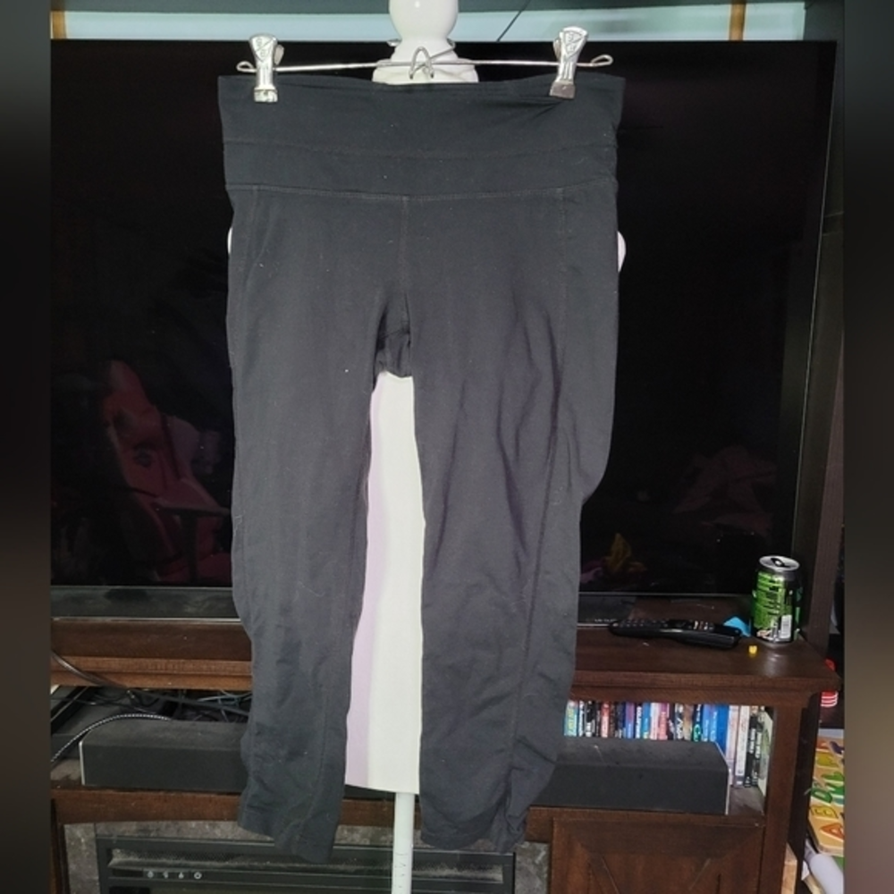 Athleta size small cropped‎ leggings